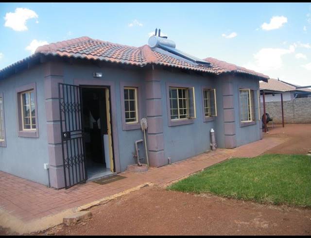 3 BEDROOM HOUSE FOR SALE IN KLERKSOORD